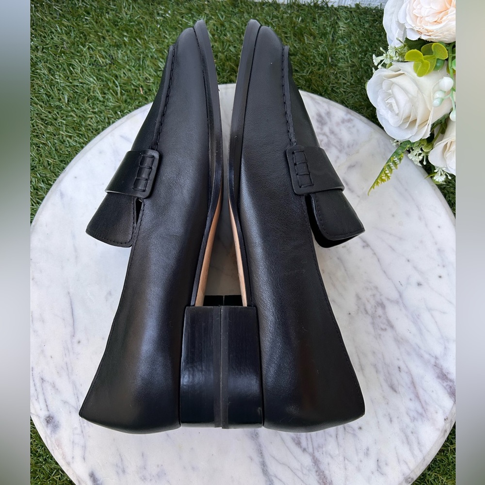 Vince Nelli Leather Loafer in
Black women size 9.5 gently used - Picture 15 of 17